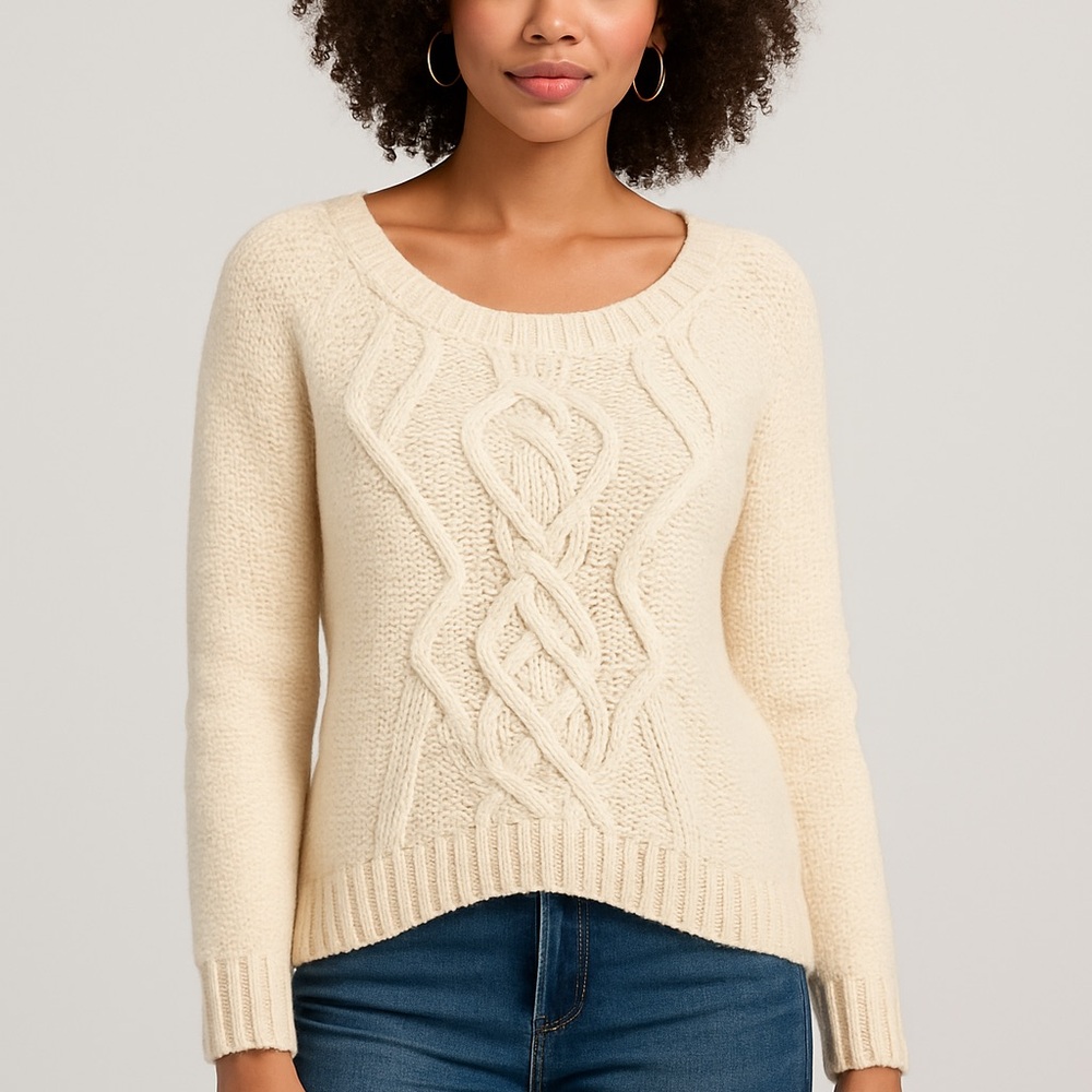 American Rag Cream Cable Knit Sweater | Medium